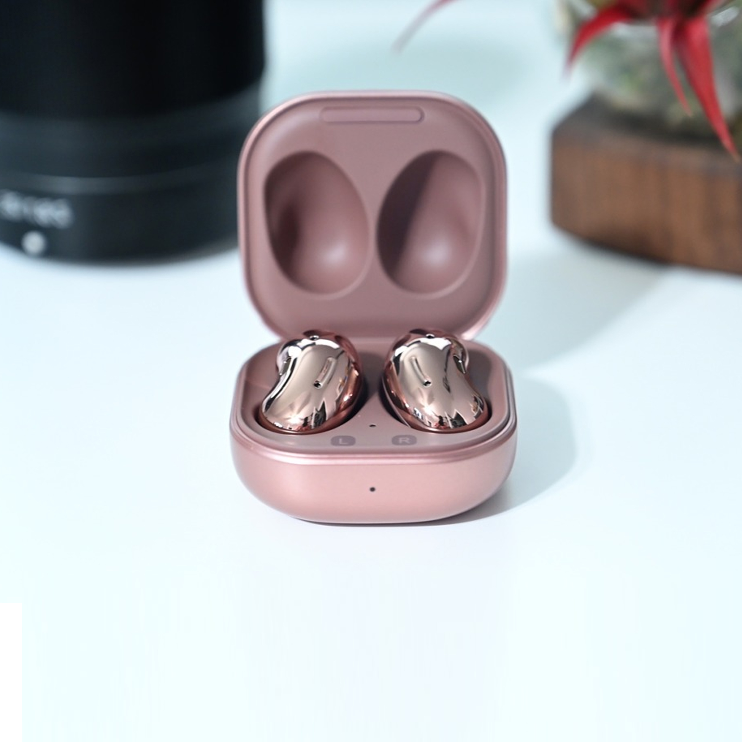 هدفون بی سیم سامسونگ مدل Galaxy Buds Live main 1 25