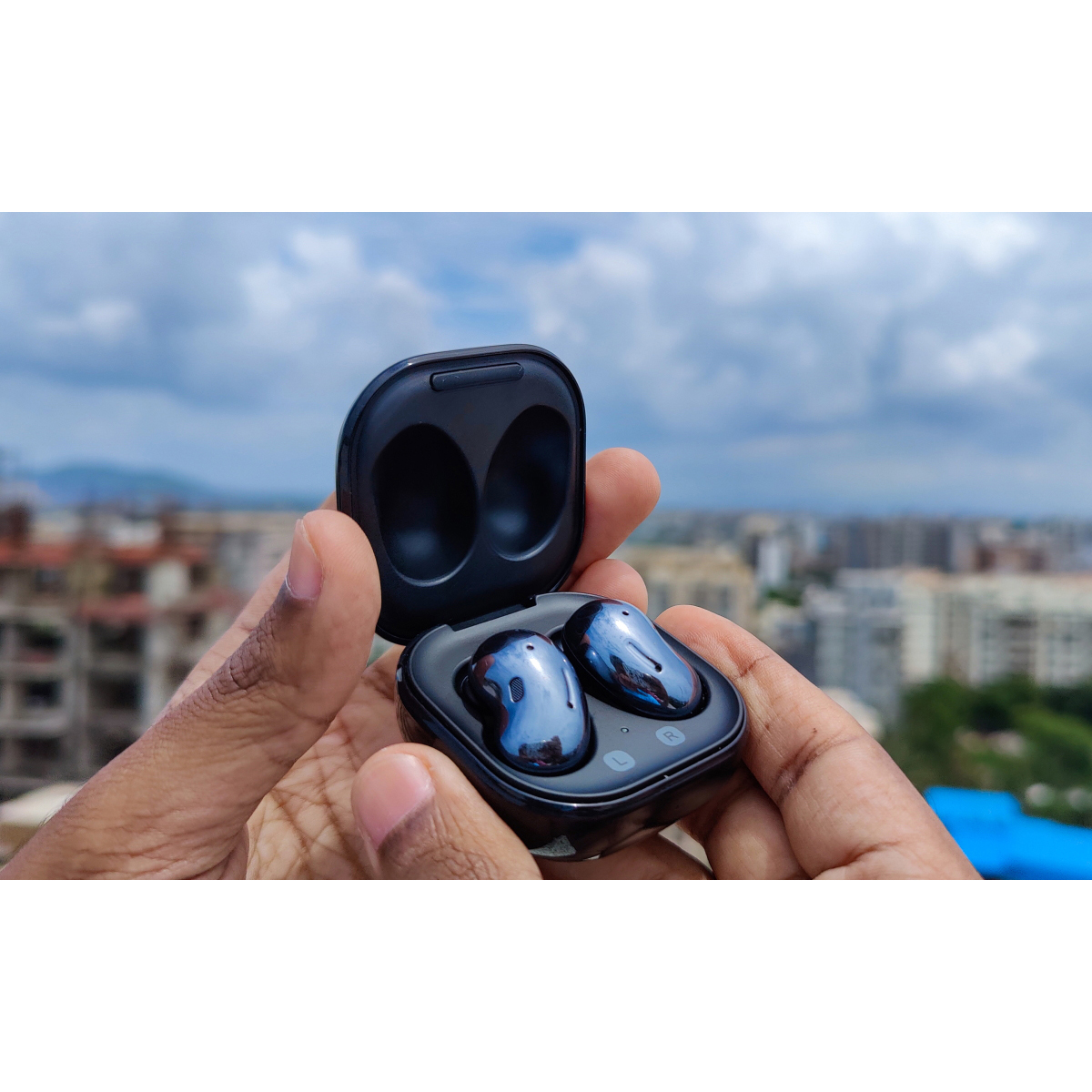 هدفون بی سیم سامسونگ مدل Galaxy Buds Live main 1 29